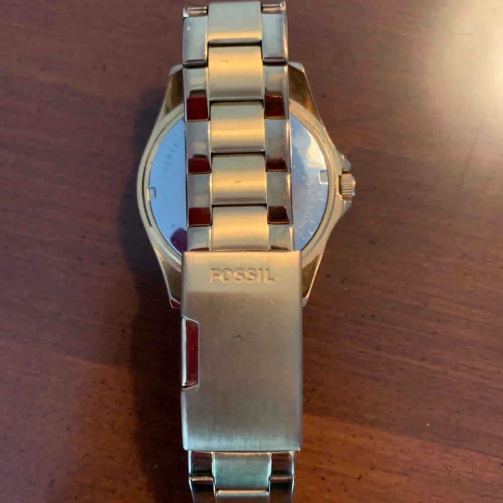 Fossil Signature Riley Watch - Picture 6 of 9